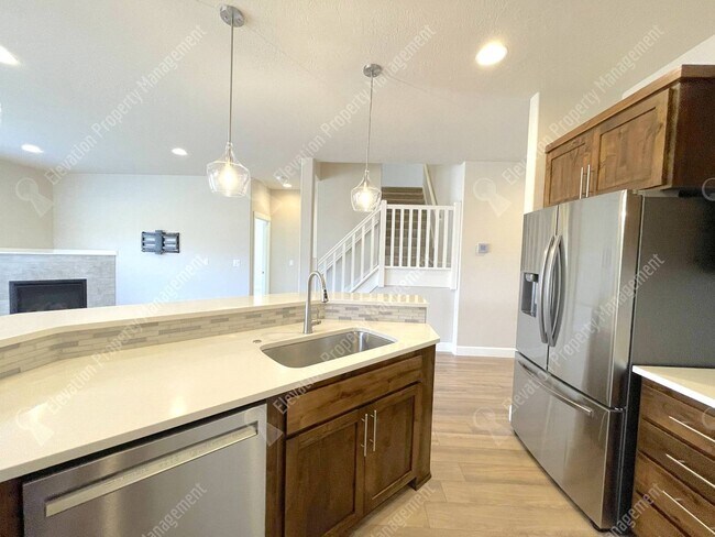 Building Photo - 3-bedroom home in Redmond with Huge Bonus ...