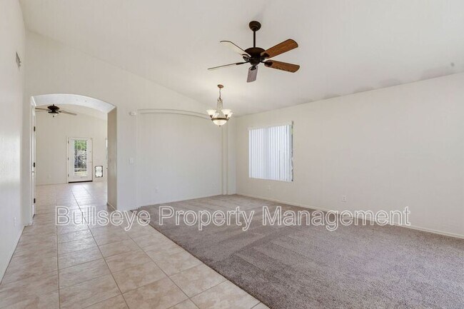 Foto del edificio - 3902 S Cox Ct