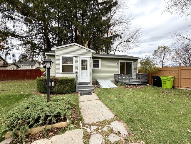 Building Photo - 20 Prospect St