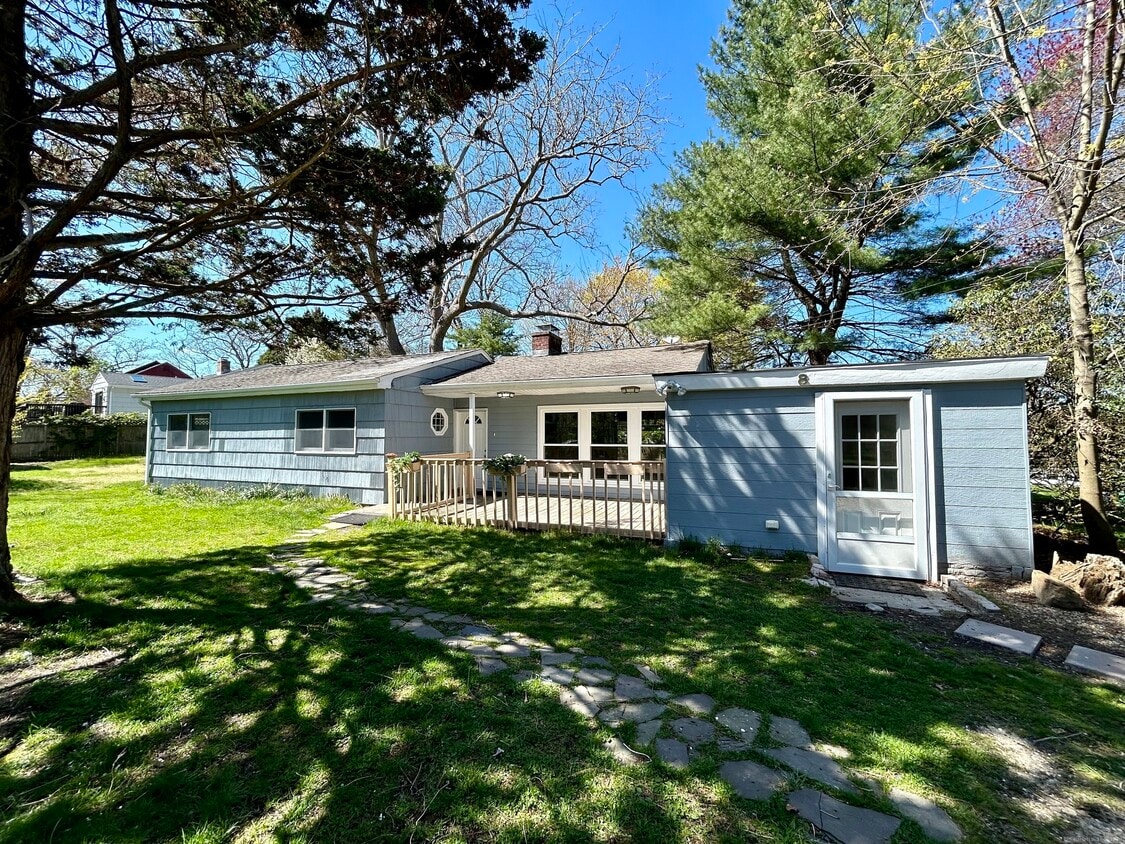 8 Drumlin Rd, Westport, CT 06880 House Rental in Westport, CT