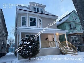 Building Photo - 261 Breckenridge St