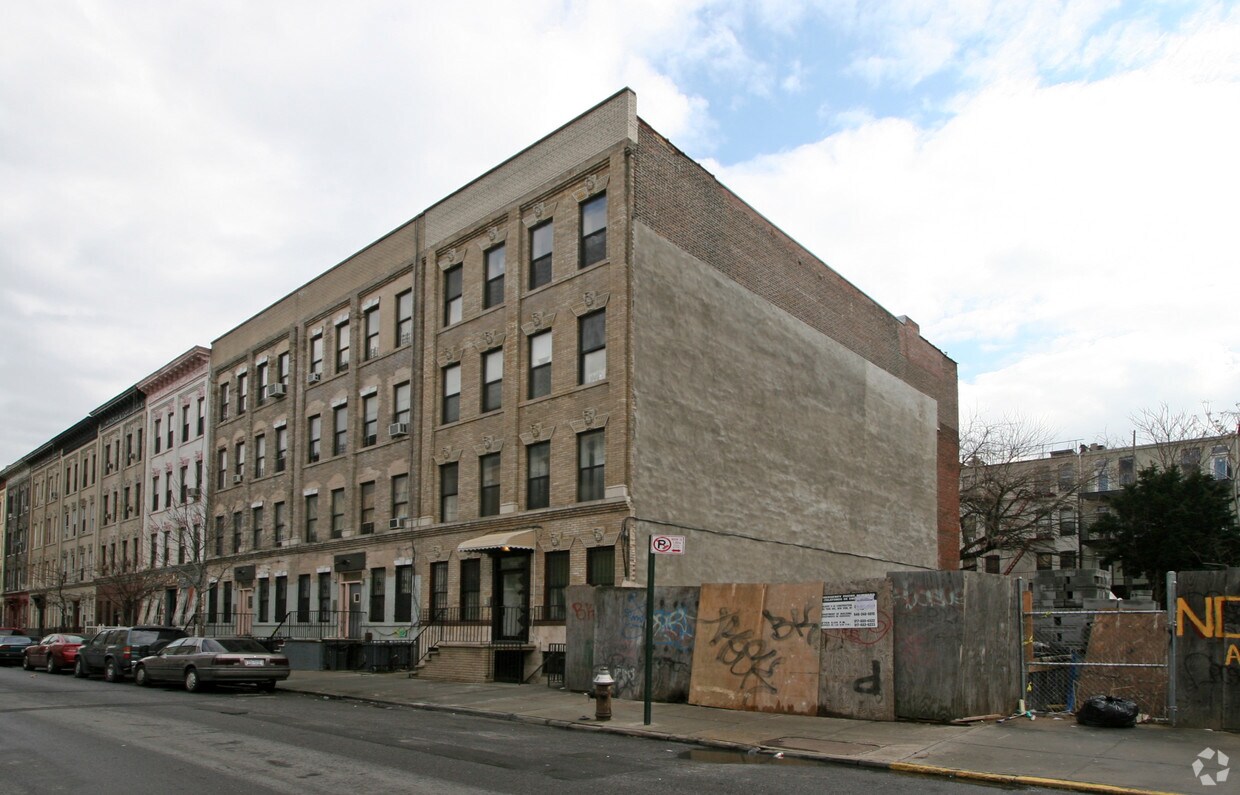 Building Photo - 300A Jefferson St