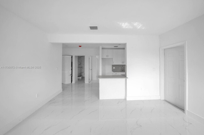 Building Photo - 450 Beacom Blvd