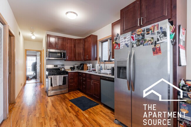 Foto del edificio - 1112 N Marshfield Ave