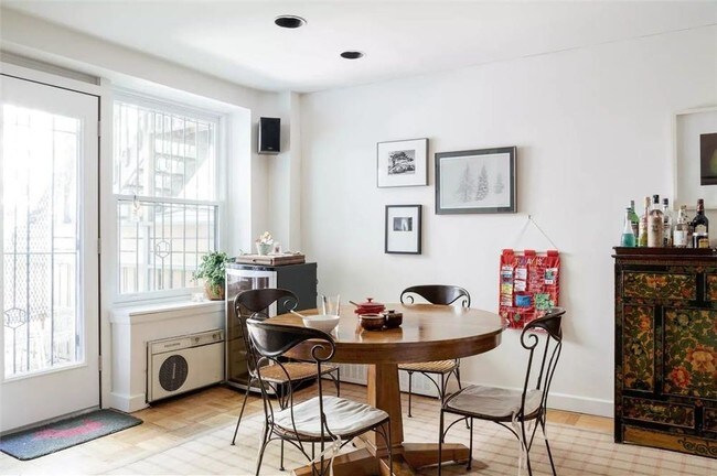 Foto del edificio - 139 W 95th St
