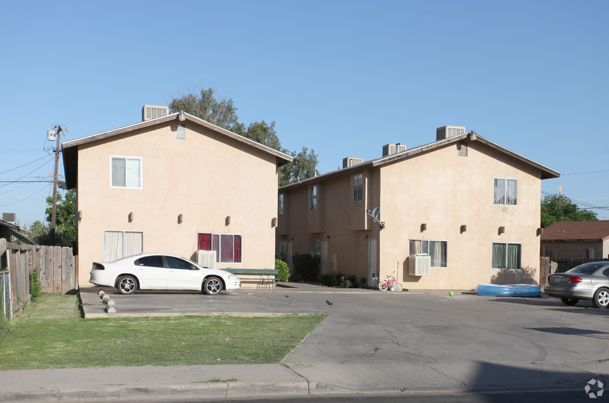 Foto principal - 137 S Palm St