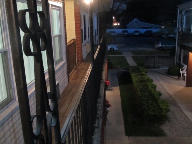 Foto del edificio - 772 E 5th Ct