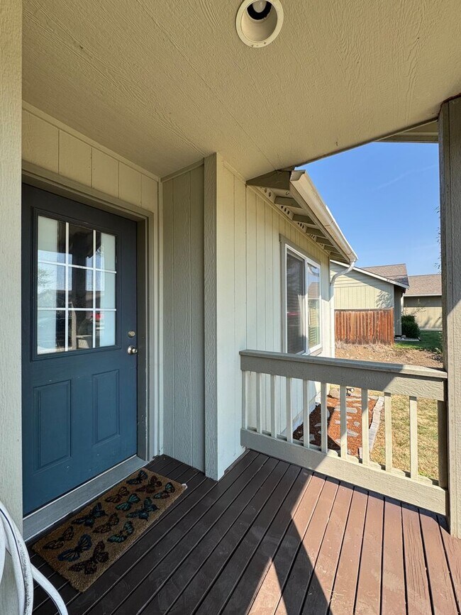 Foto del edificio - Modern 3BR/2BA Rental with Large Kitchen &...