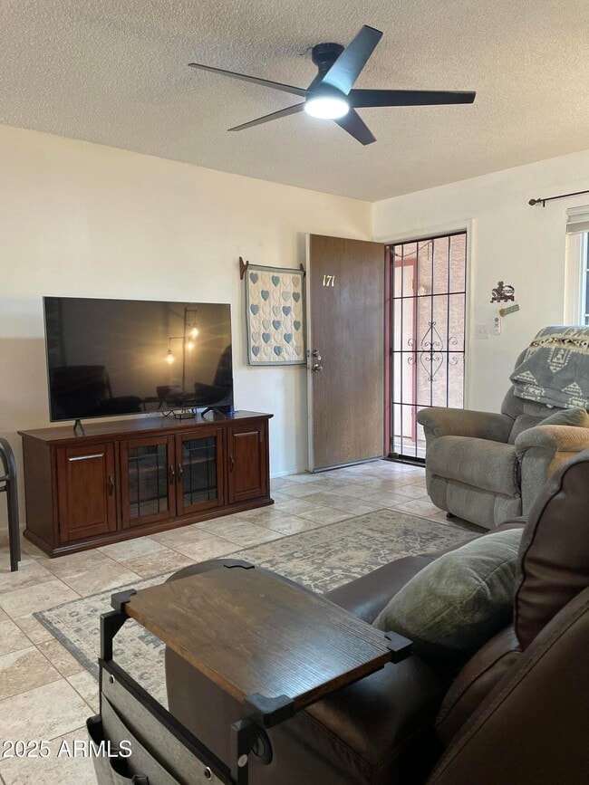 Building Photo - 455 S Delaware Dr