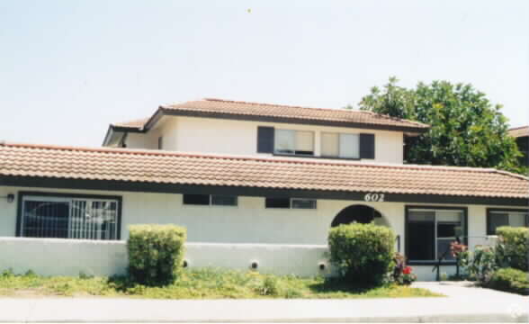 Primary Photo - 602 Calle Canasta
