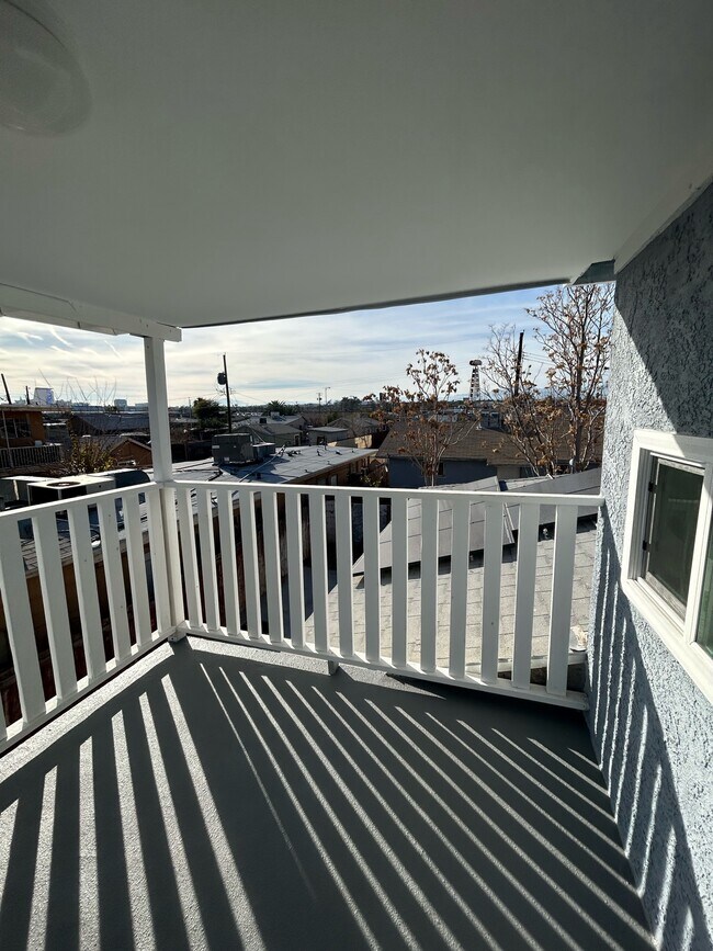 Foto del edificio - 1815 Harding St