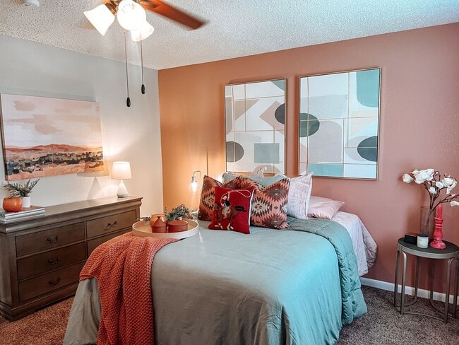 Interior Photo - Town & Country Apartments