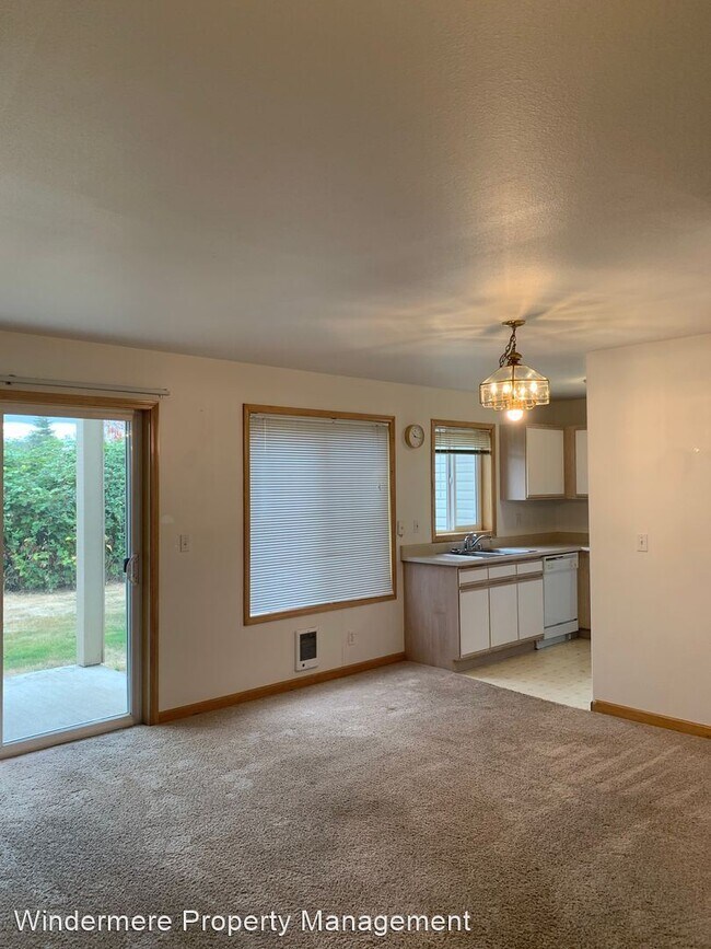 Building Photo - 2 br, 1 bath House - 4234 Wintergreen Circ...