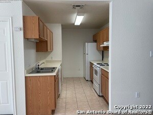 Foto del edificio - 11210 Center Point Rd