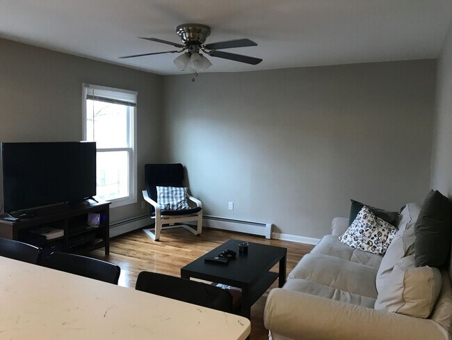 Foto del edificio - 28 Nash St