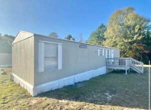 Building Photo - 2 Water Oak Ln