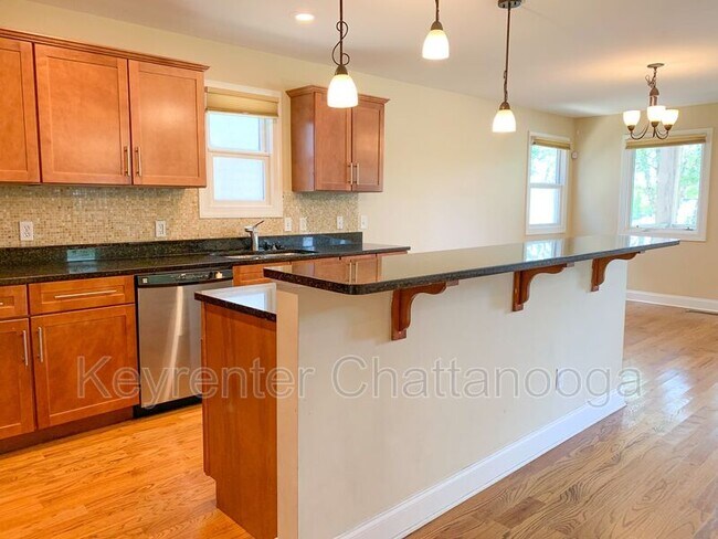 Foto del edificio - 630 E 17th St