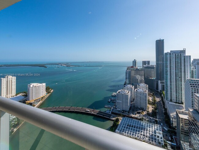 Foto del edificio - 495 Brickell Ave