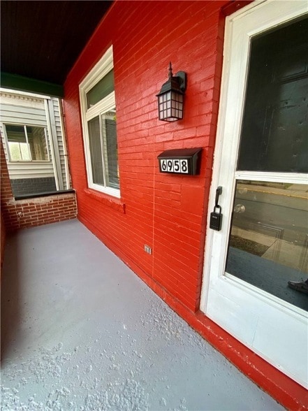 Building Photo - 6958 Monticello St