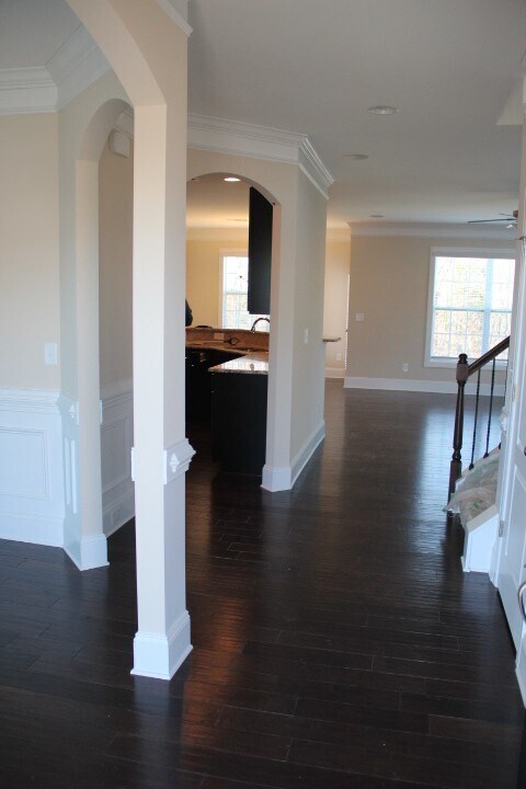 Foto del edificio - Beautiful move-in ready located in the Mil...