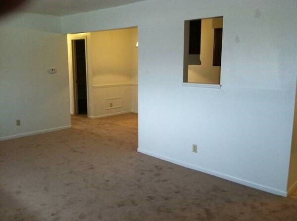 Foto del edificio - Country Squire Apartments