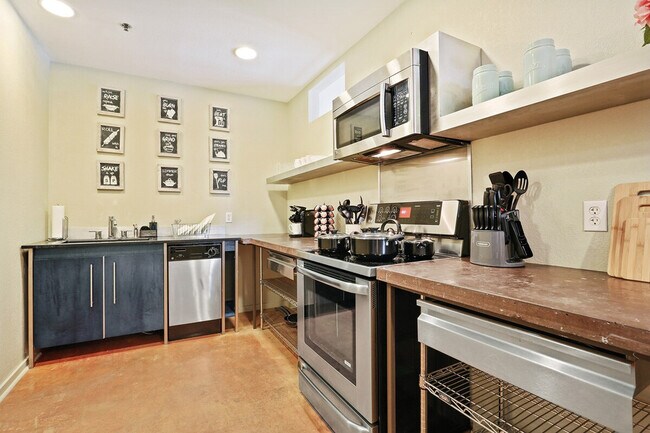 Foto del edificio - 1041 Constance St
