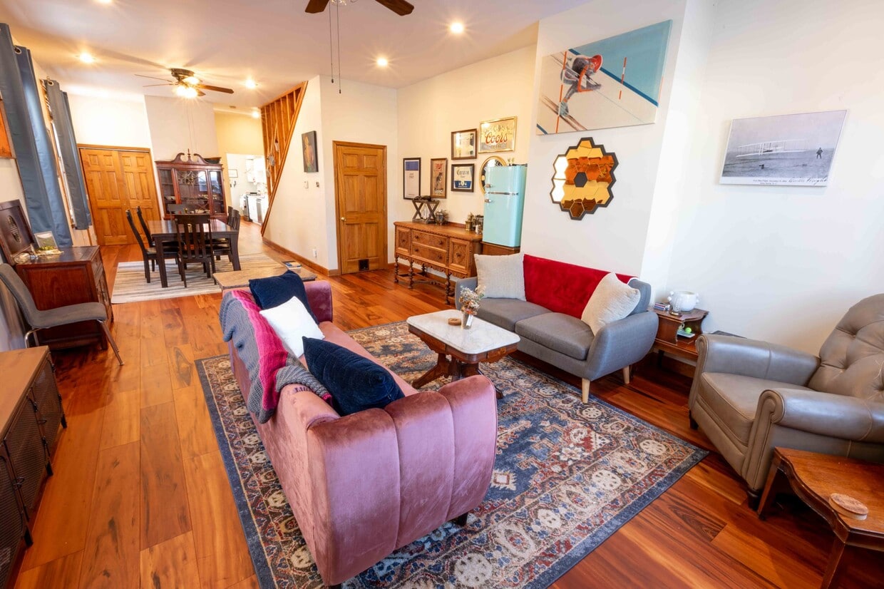 Photo - 1241 Bates Ave (Cincinnati, OH)