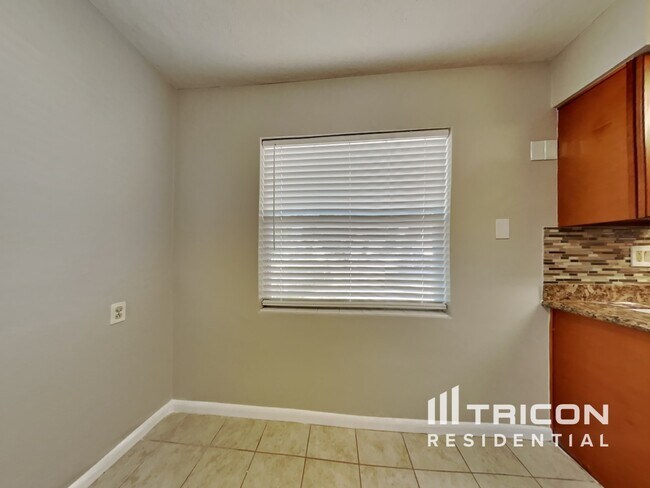 Building Photo - 29741 66th Way Clearwater FL