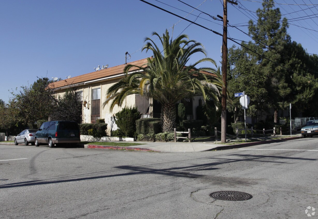 Foto principal - 7105 Ethel Ave