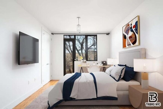 Building Photo - 3 bedroom in ASTORIA NY 11106