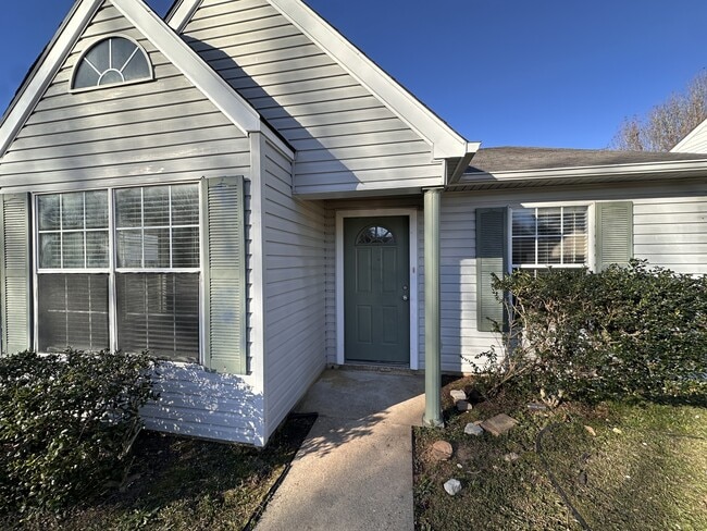 Foto del edificio - 4203 Savannah Cir