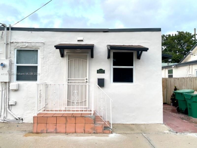 Foto principal - 4307 SW 9th St