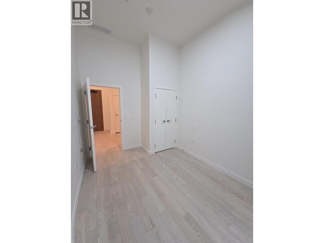 Building Photo - 6811 Pearson Wy