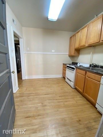 Building Photo - 4450 N Winchester Ave