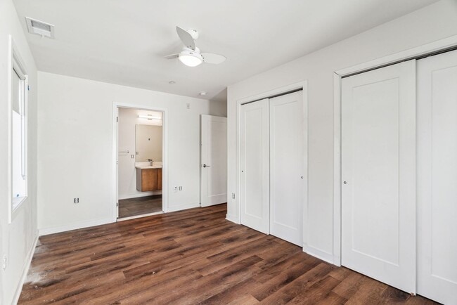 Interior Photo - Graduate Pointe