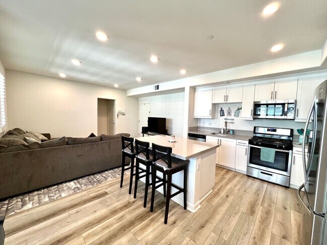 Foto del edificio - COMING SOON... The Resort, Rancho Cucamonga Condo