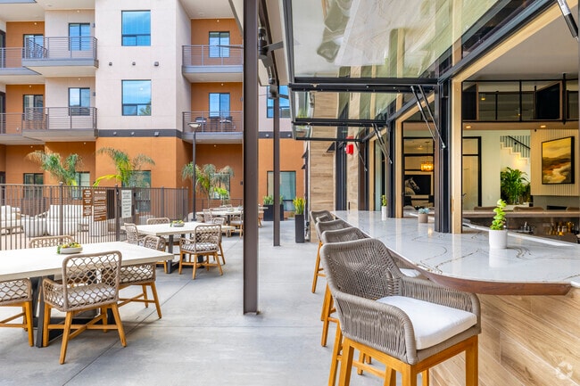 Poolside - Bar 55 - Evara Living