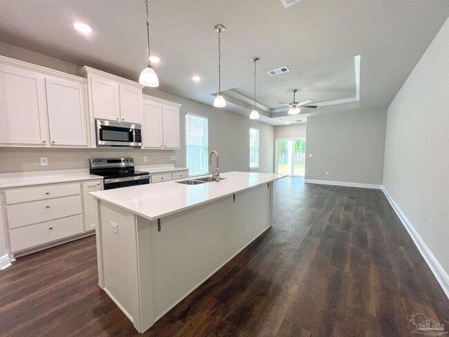 Building Photo - 5381 Parkside Dr