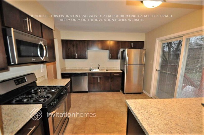 Foto del edificio - 15238 Ridgeland Ave