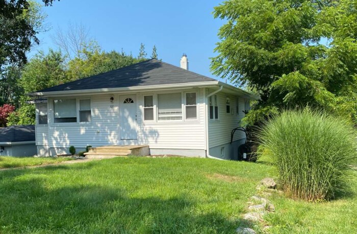Primary Photo - 527 Wills Rd