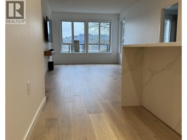 Photo du bâtiment - 3873 Cates Lndg Wy