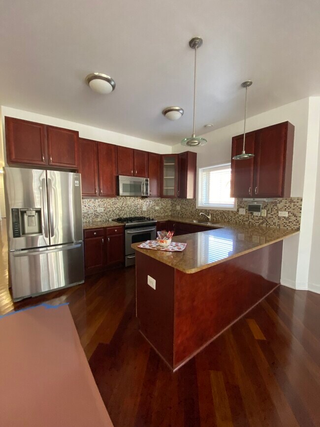 Foto del edificio - 4150 S Indiana Ave