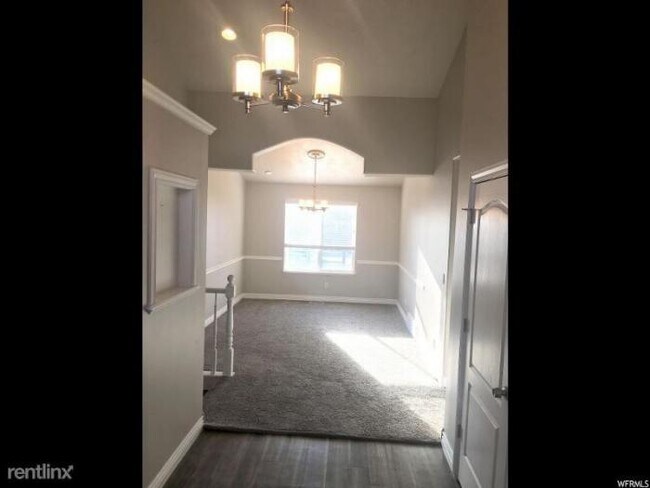 Foto del edificio - 5 bedroom in West Point UT 84015