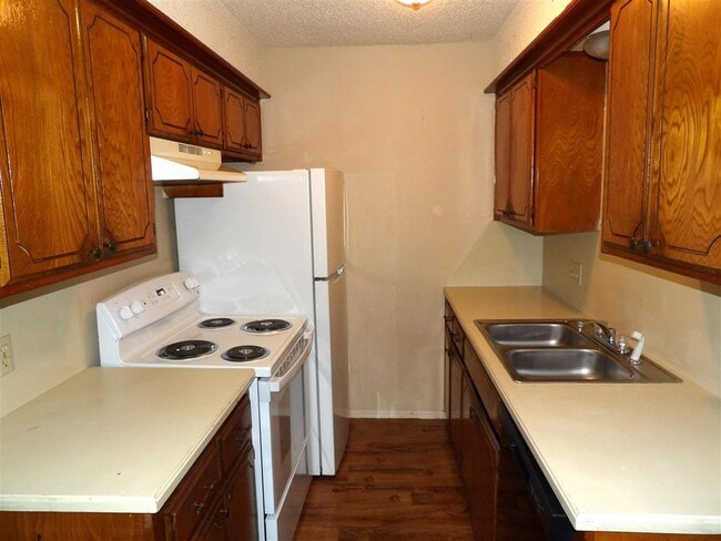 Foto del edificio - 6405 NW Oak Ave