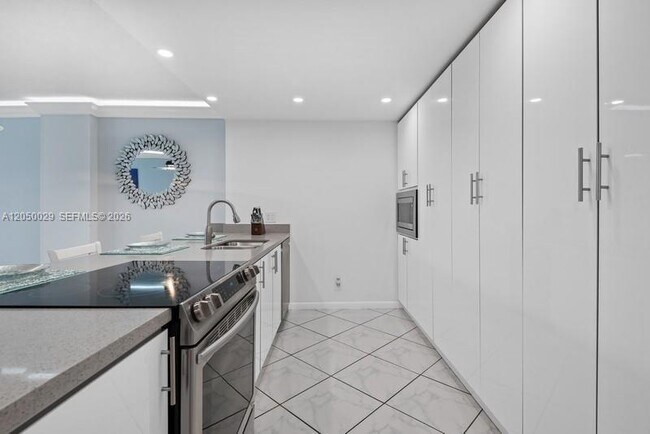 Foto del edificio - 3800 S Ocean Dr