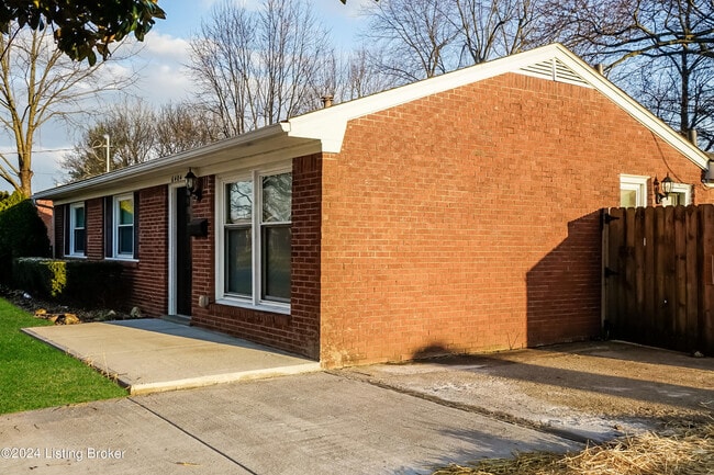Building Photo - 6404 Venango Dr