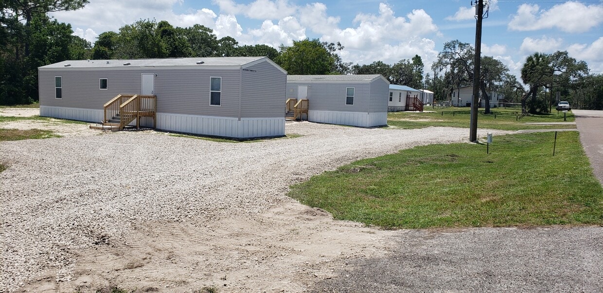 Primary Photo - 17020 Meridian Blvd