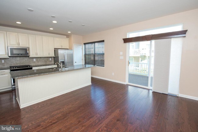 Building Photo - 2225 Matts Way