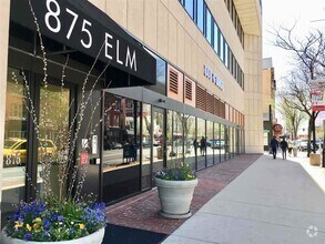 Building Photo - 875 Elm St