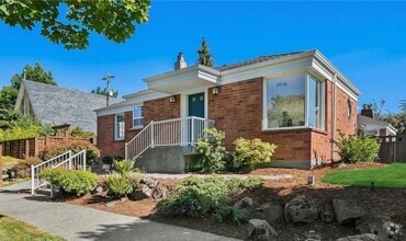 Building Photo - 2636 Harvard Ave E